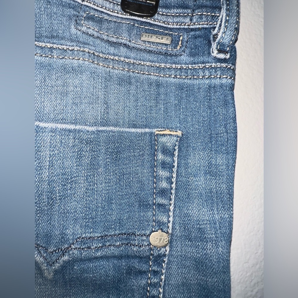 Men’s Diesel Jeans - Picture 4 of 6